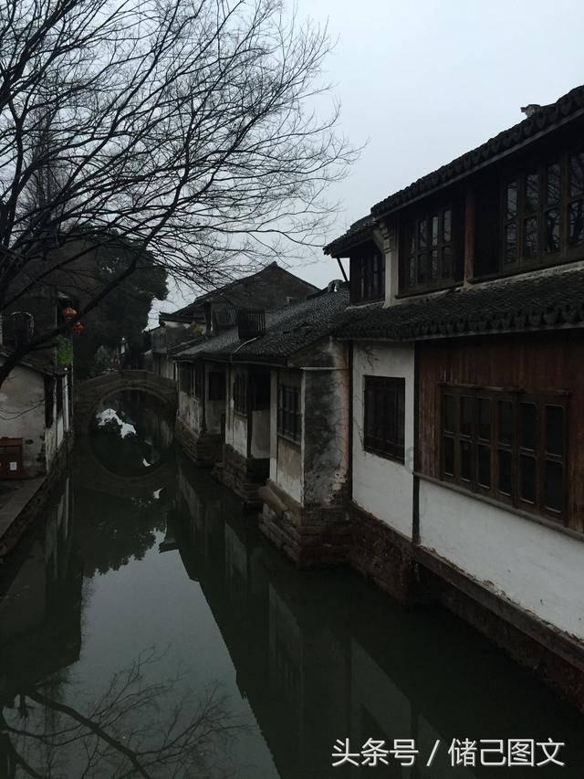 60名困境老人获赠新春礼物